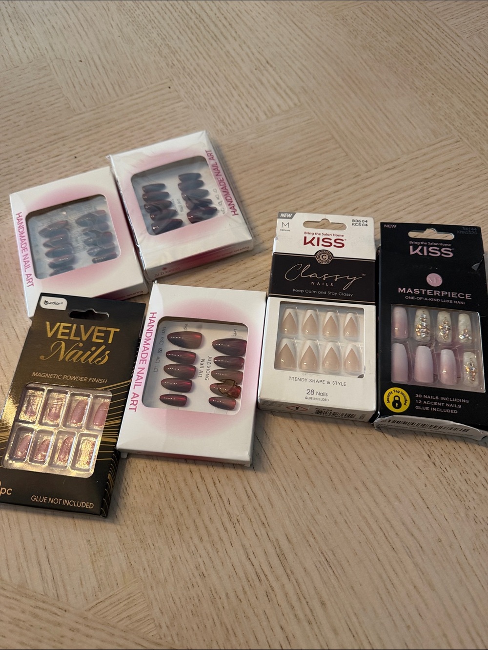 6 Press-On Nails Sets